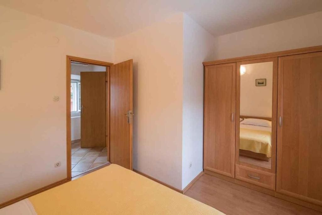 Appartement Greta à Vrbnik Extérieur photo