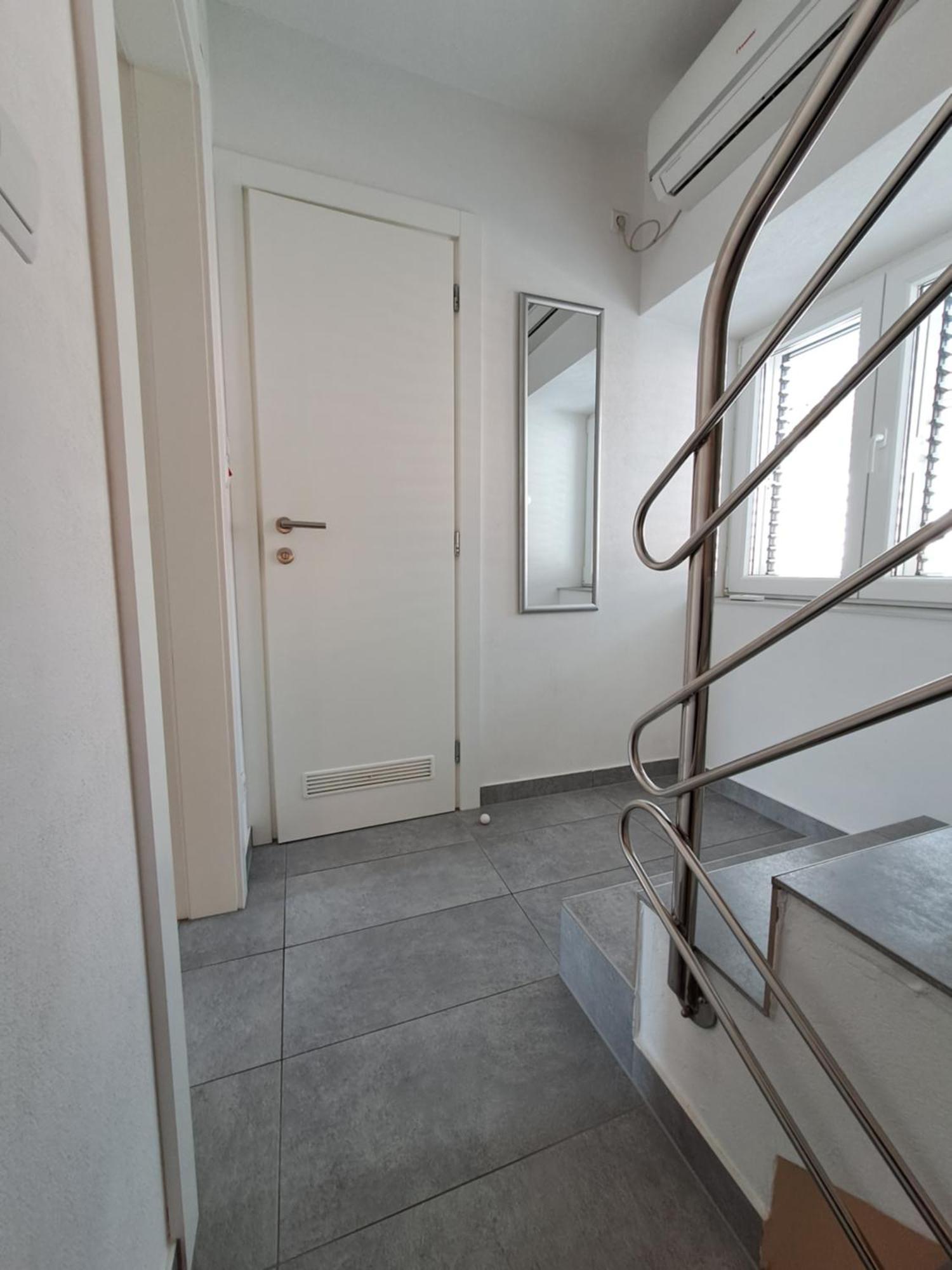 Appartement Greta à Vrbnik Extérieur photo