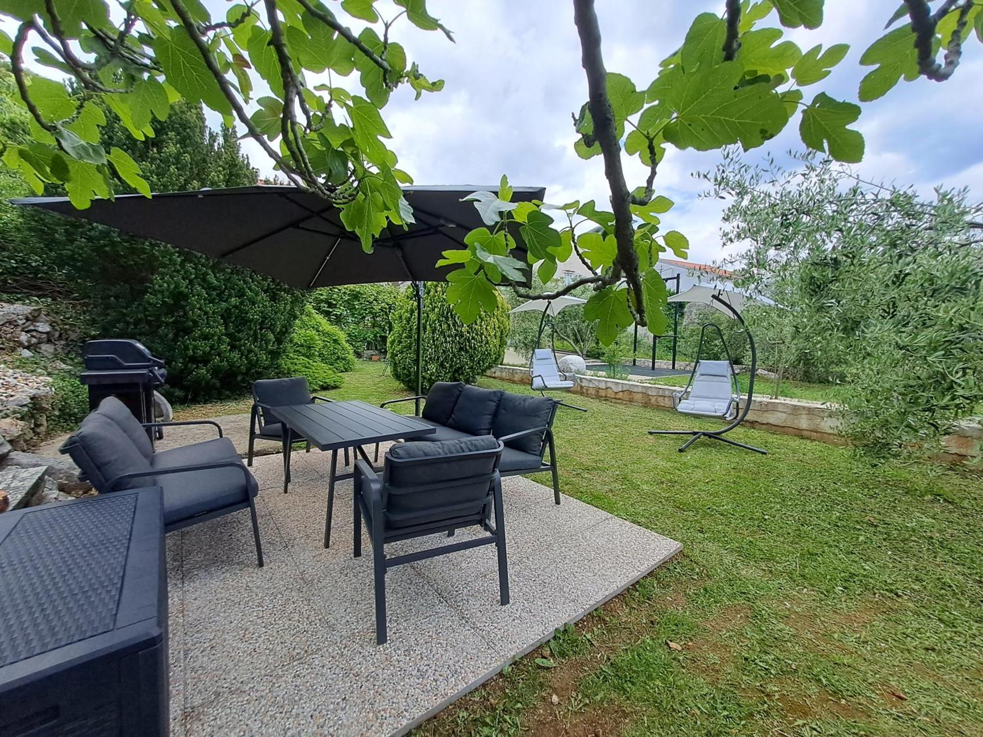Appartement Greta à Vrbnik Extérieur photo
